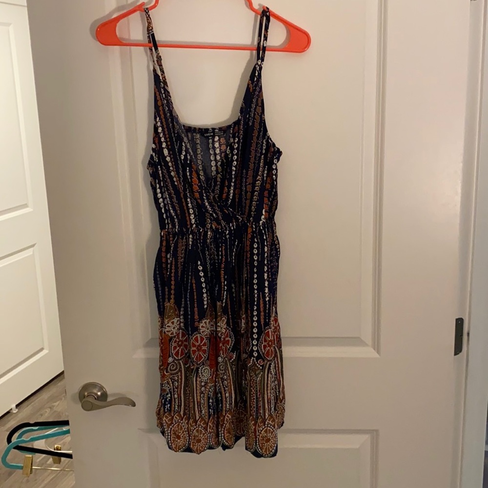 Plunge neck pattern sun dress